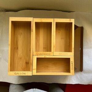 NWT Bamboo Ziplog Bag Storage